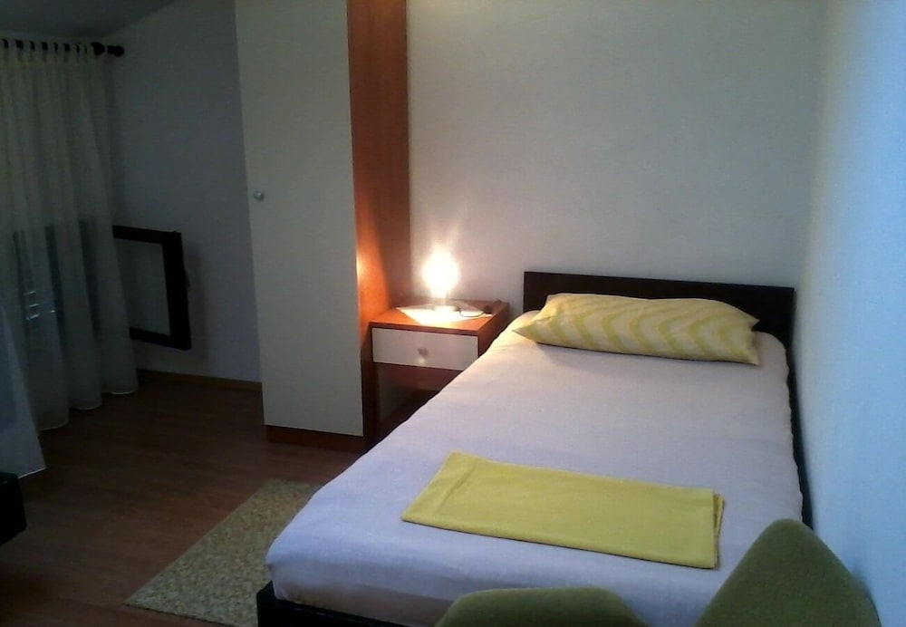 Apartment (Darko - 100m from sea - A2 DVOSOBNI ()