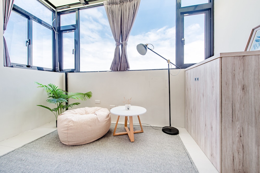 Large Double Room - Photo 6
