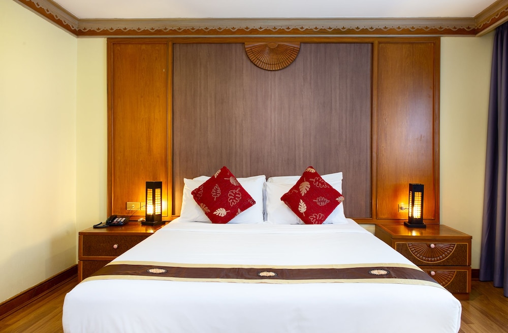 Deluxe Suite photo 1