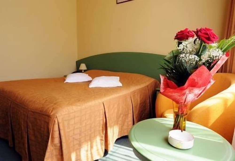 Double Room - Photo 3