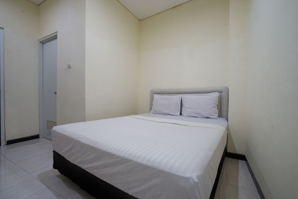 Double Room - Photo 6