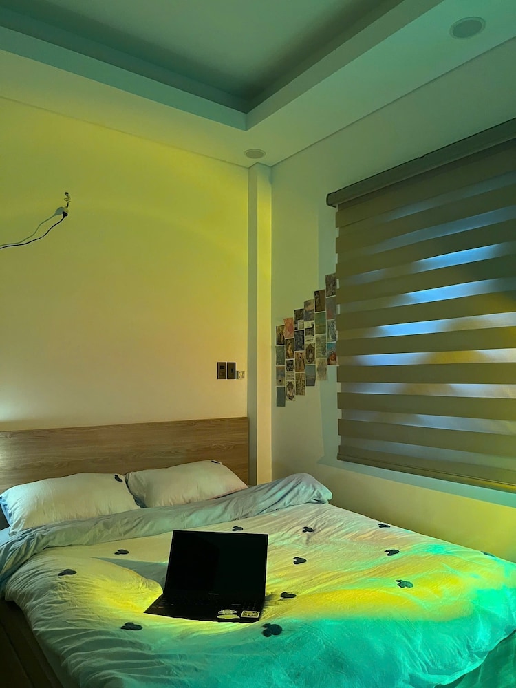 Studio, 1 Queen Bed, Non Smoking, Housekeeping photo 2
