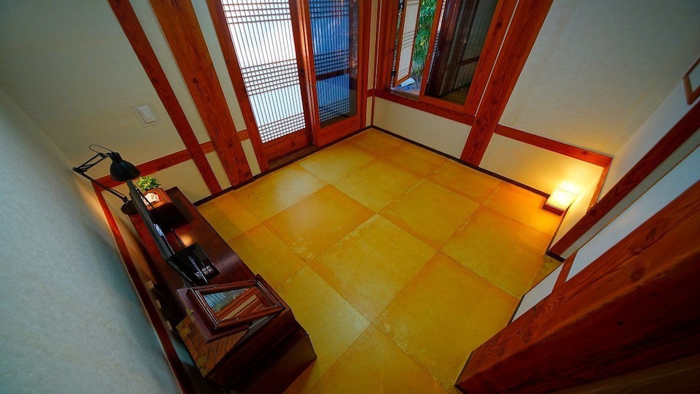 Double Room, Japanese Futon, Non Smoking, Private Bathroom (1f, Ondol- A Type) photo 2