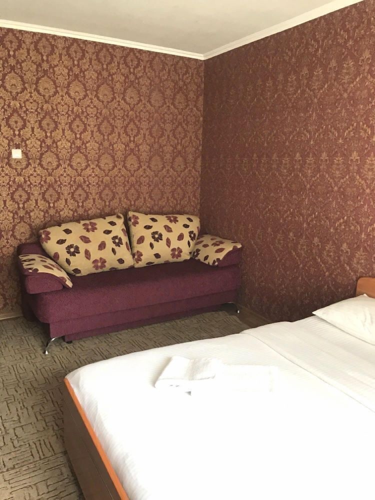 Double room with workplace photo 2