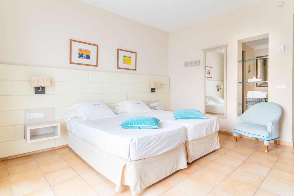 Superior Double Room, Balcony, Sea View photo 3