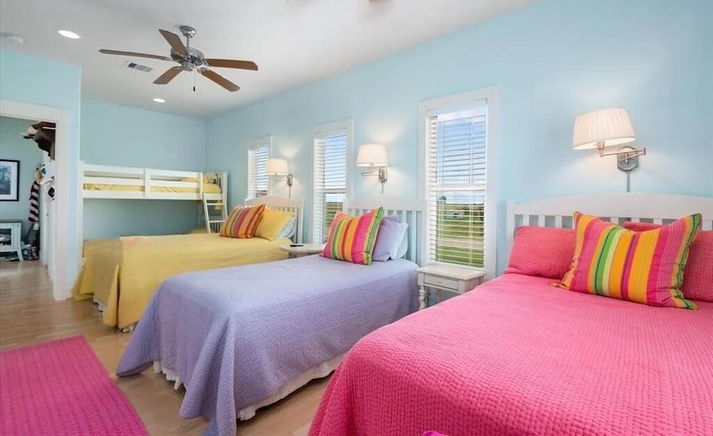House, 3 Bedrooms photo 3