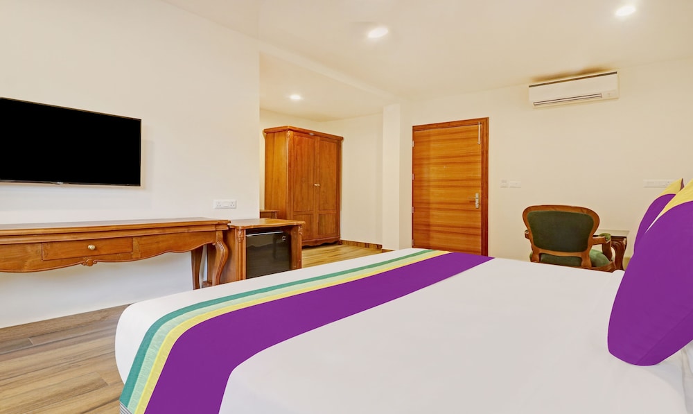 Deluxe Room - Photo 5