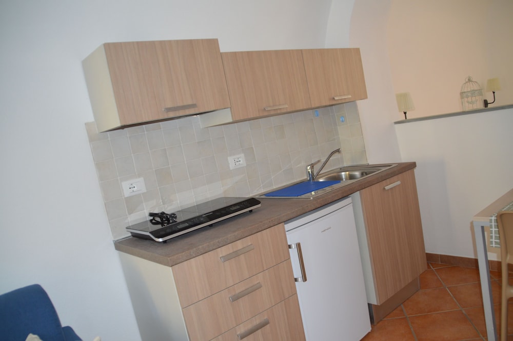 Studio, Kitchenette, Ground Floor photo 2