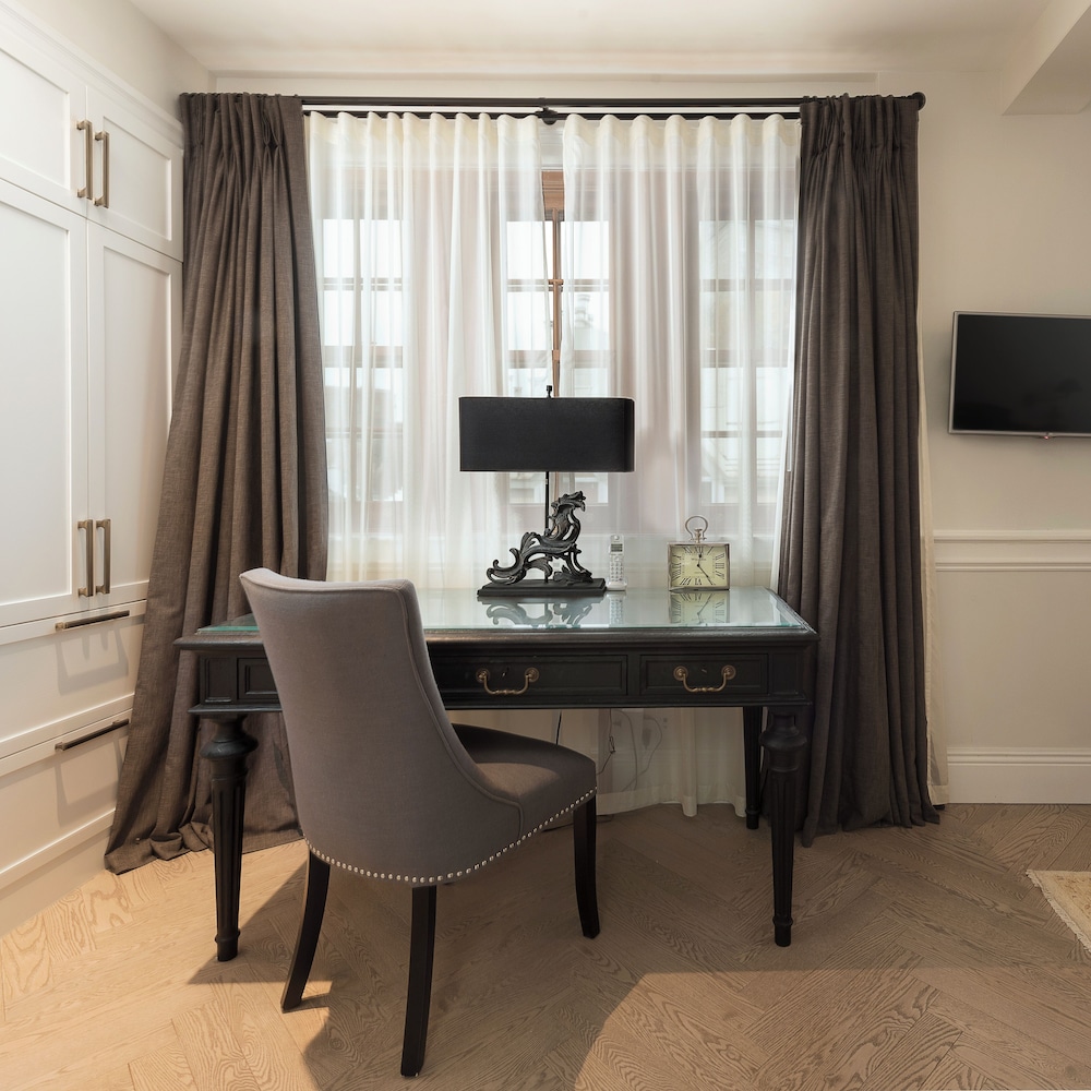 Room Samuel-de-Champlain ( Building B, No pets allowed photo 3