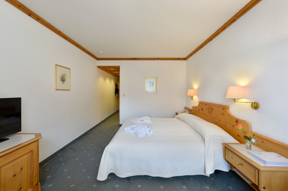 Standard Double Room photo 2