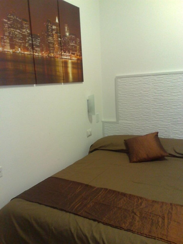Basic Single Room, Non Smoking photo 3