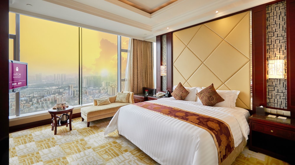 Executive Room, 1 King Bed - Photo 1