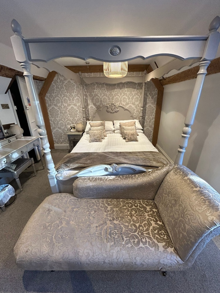 Suite, Ensuite (Bridal) photo 2