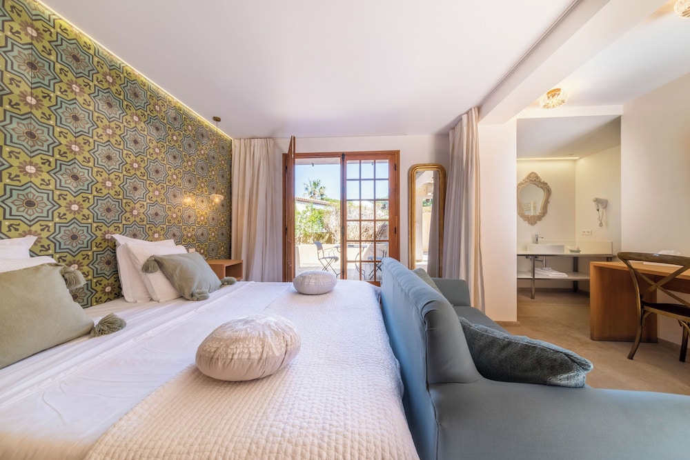 Deluxe Double Room, 1 Queen Bed, Terrace - Photo 1