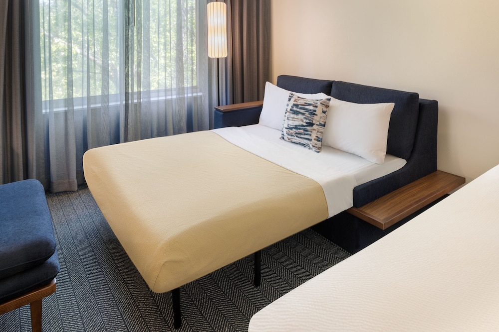 Room, Multiple Beds - Photo 4