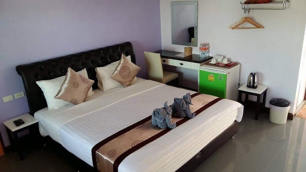 Deluxe Double Room With Pool View photo 3