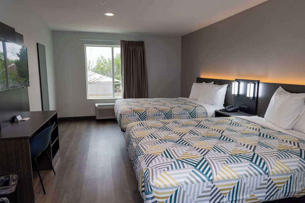 Standard Room, 2 Queen Beds, Accessible, Non Smoking - Photo 3
