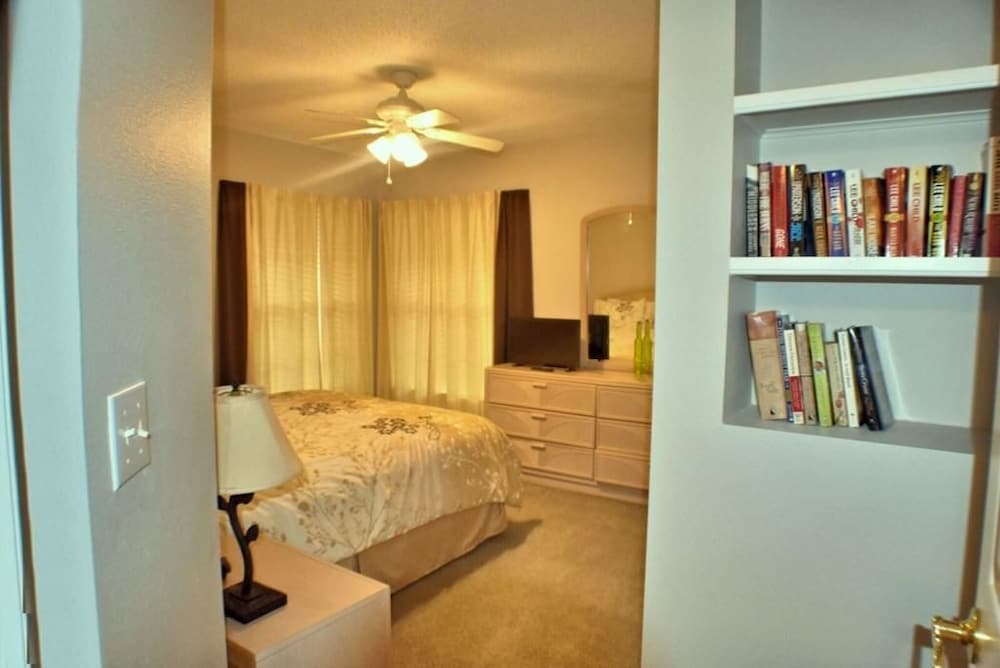 Apartment photo 1