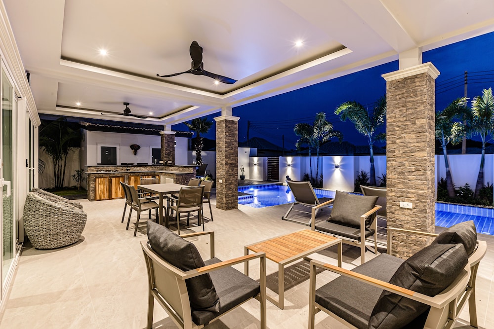 Superior Villa, 3 Bedrooms, Non Smoking, Kitchen - Photo 6