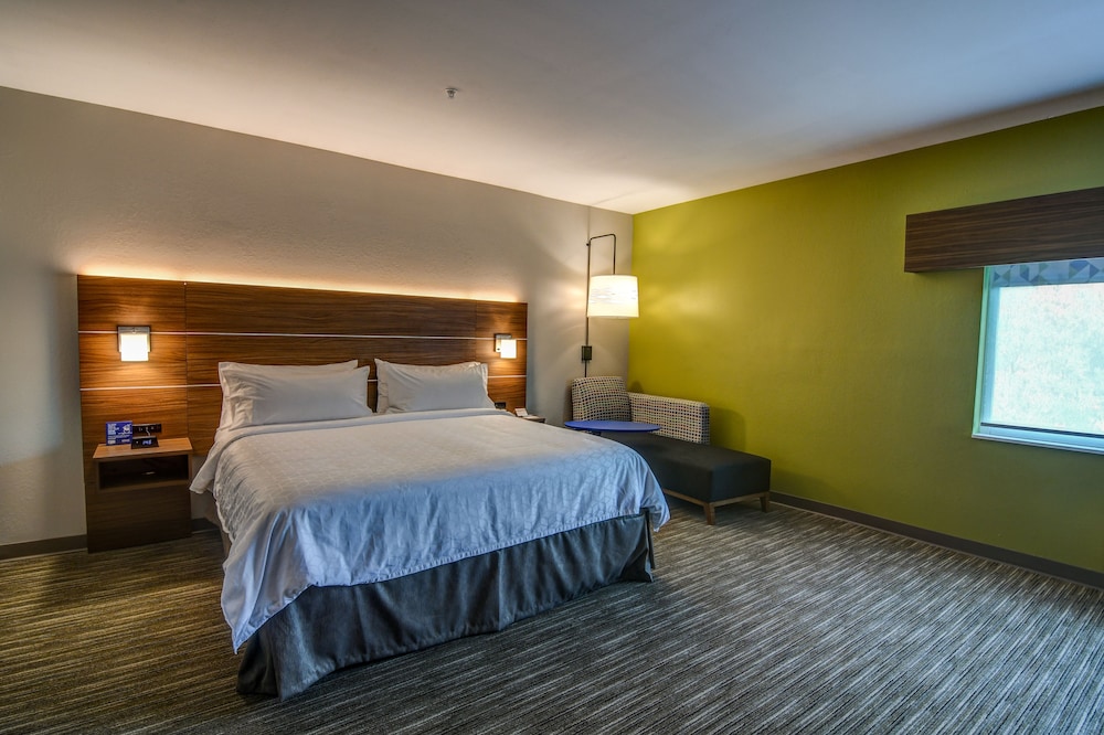 Standard Room, 1 King Bed, Accessible (Communications) photo 2