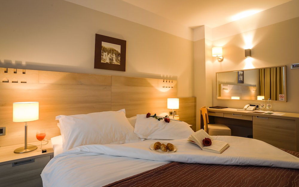 Superior Double or Twin Room, Balcony photo 3