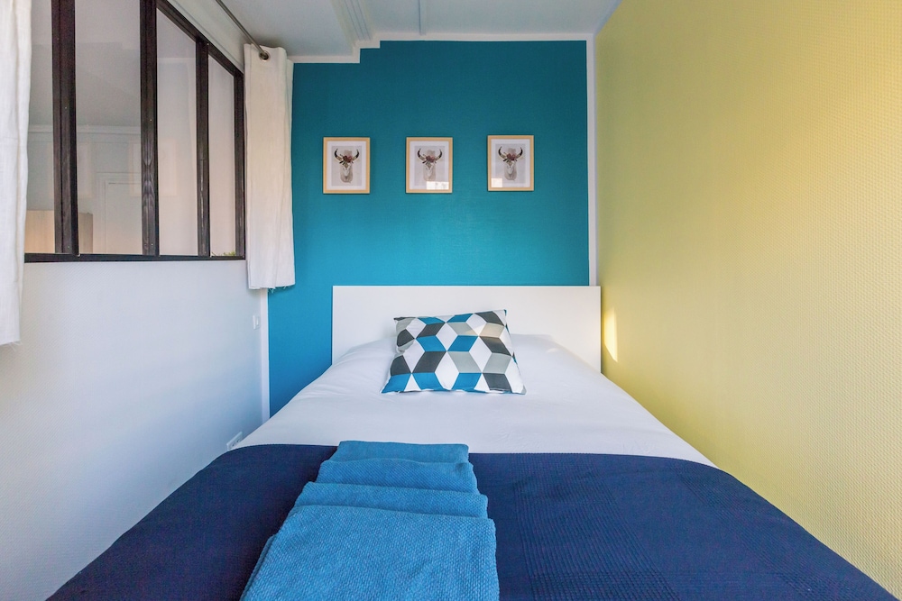 Apartment photo 2