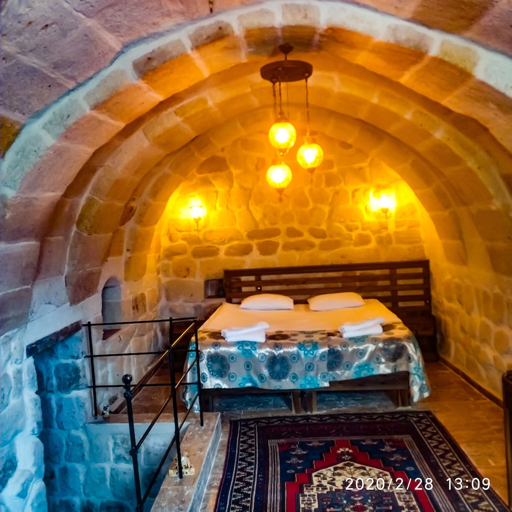 Comfort Room, Courtyard View (Stone) - Photo 2