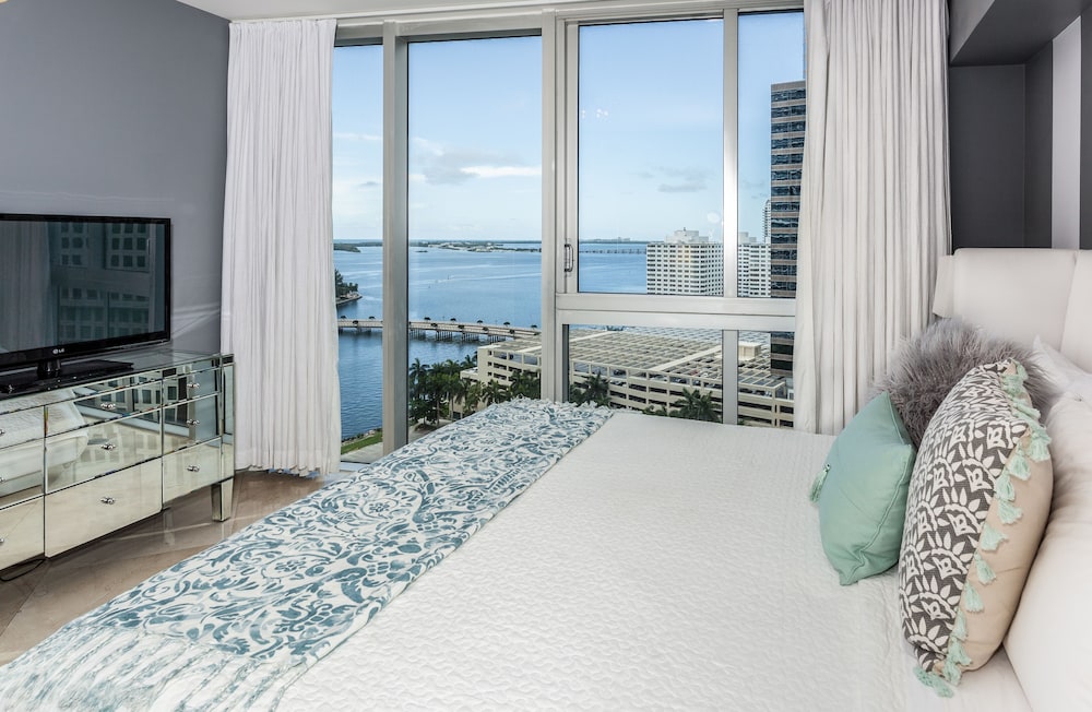 Boutique Corner Apart, 2/2, Sofa Bed, Ocean View, Balcony2008