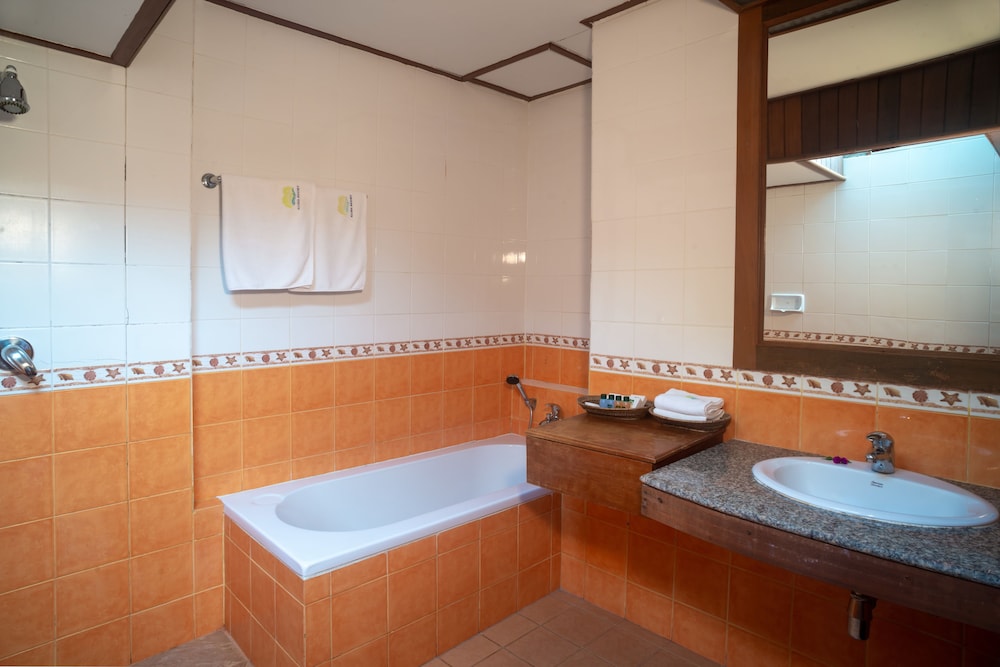 Superior King Room - Photo 6