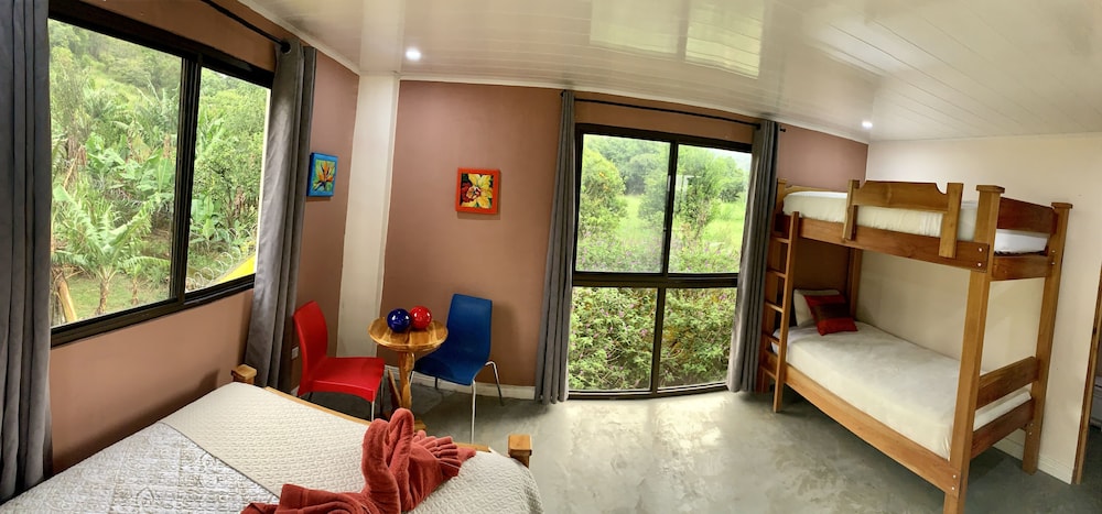 Classic Quadruple Room, Multiple Beds, Mountain View photo 1