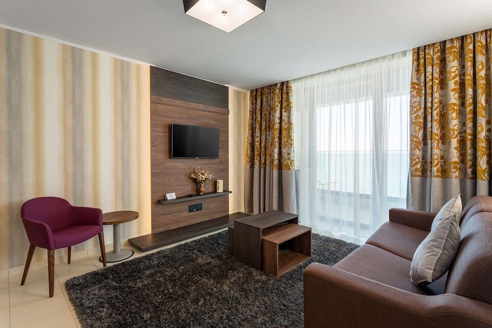 Apartment - Photo 4