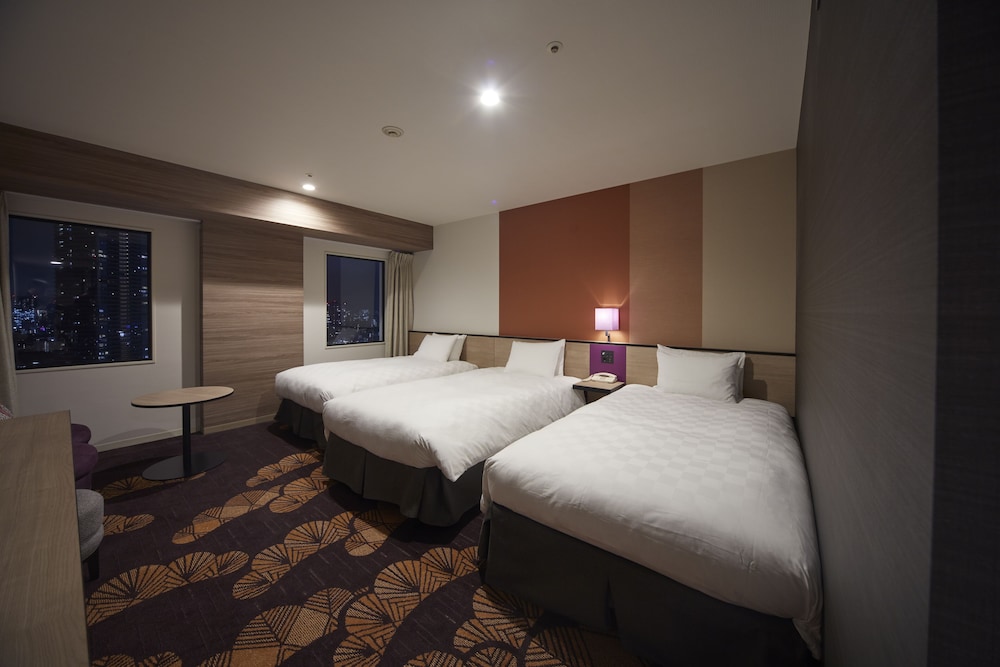 26th-32th Deluxe Twin Room, Non-Smoking (High Floor) - Photo 1