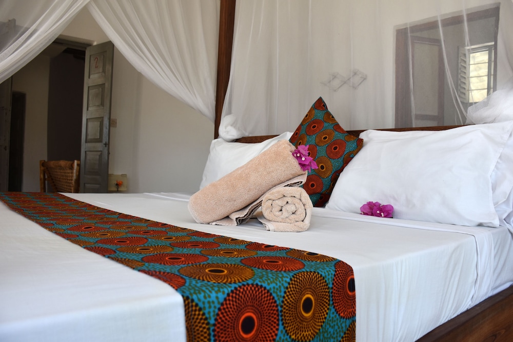 Standard Room, 1 King Bed, Ocean View