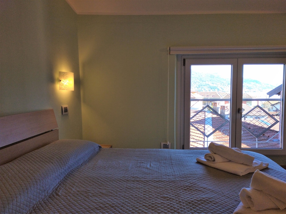 Apartment photo 3