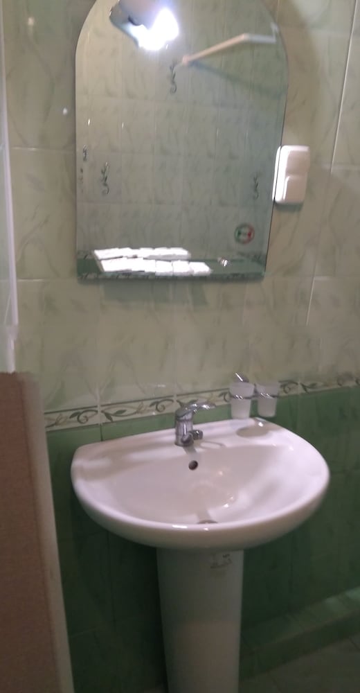 Economy Triple Room, 1 Bedroom photo 3