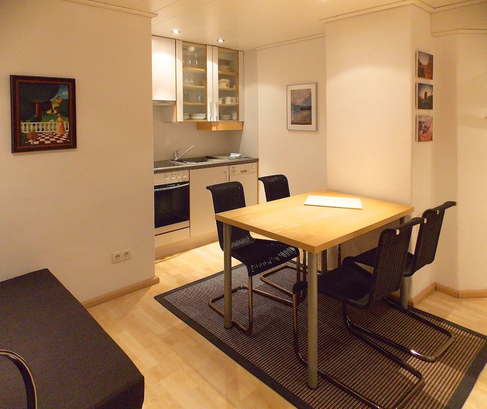 Basic Apartment (QUARTETT) photo 1