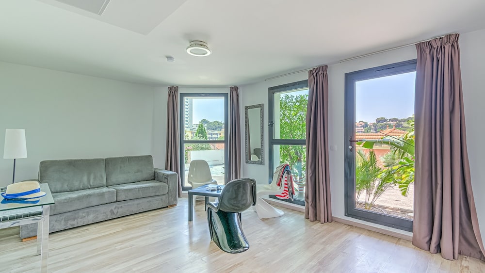 Standard Apartment photo 3
