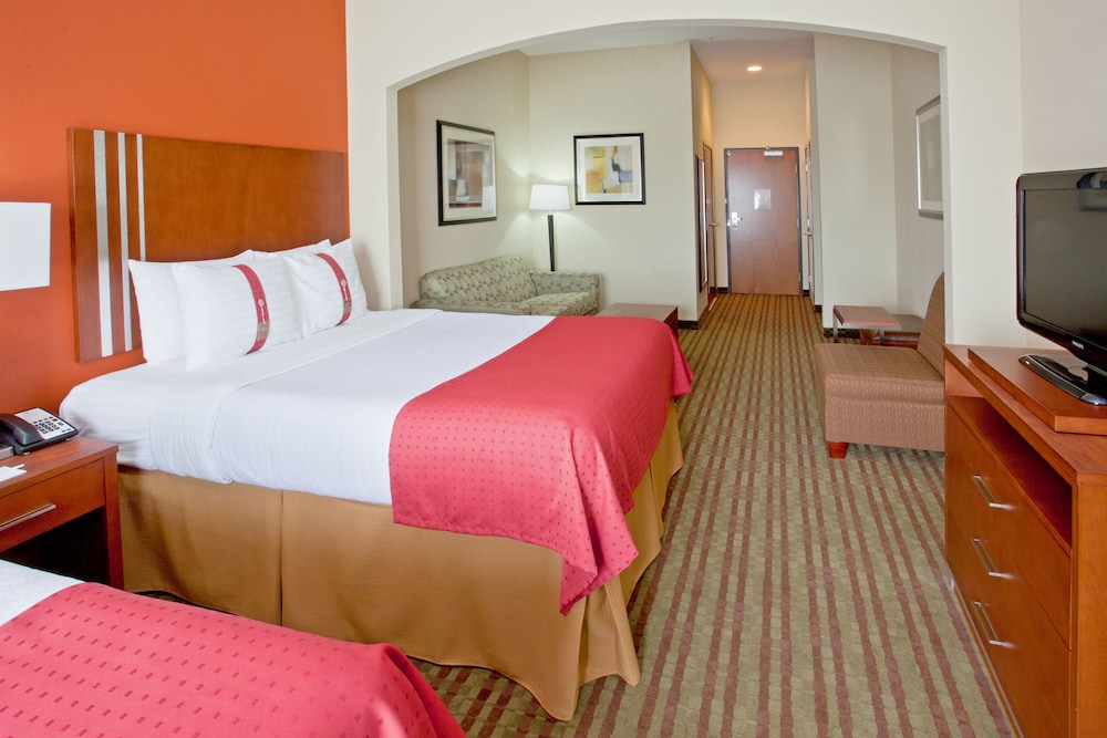 Suite, 2 Queen Beds (Additional Living Area) - Photo 3