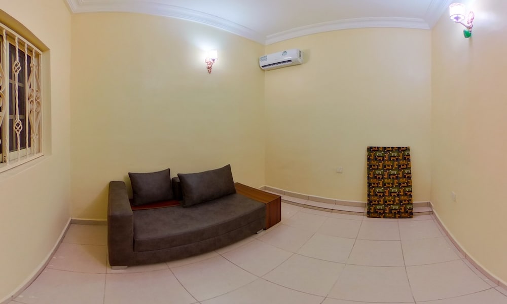 Deluxe Room - Photo 20