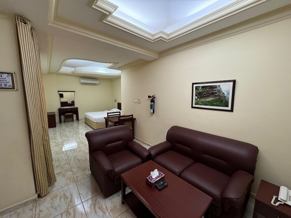 Family Apartment, 1 King Bed, City View photo 1