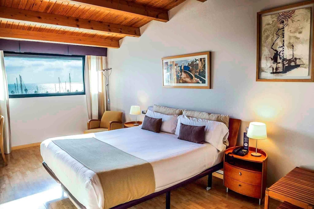 Double Room, 1 Queen Bed, Hot Tub, Sea View