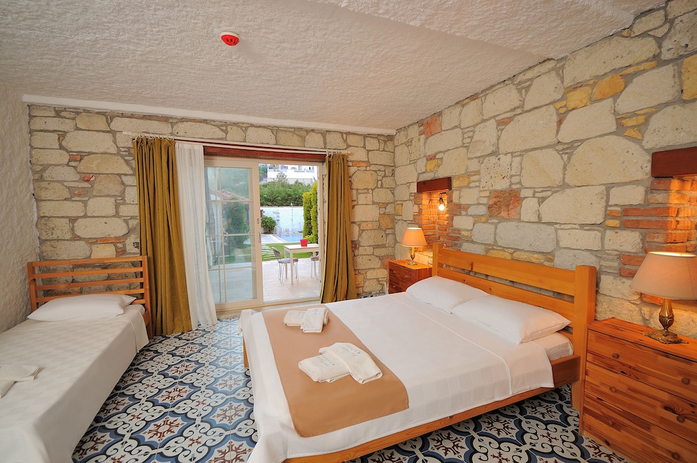 Deluxe Triple Room photo 1