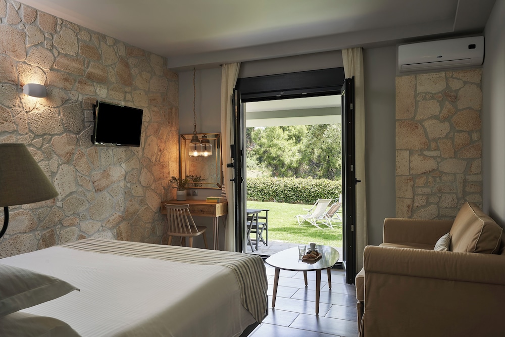 Junior Suite, Garden View(ground floor) photo 2