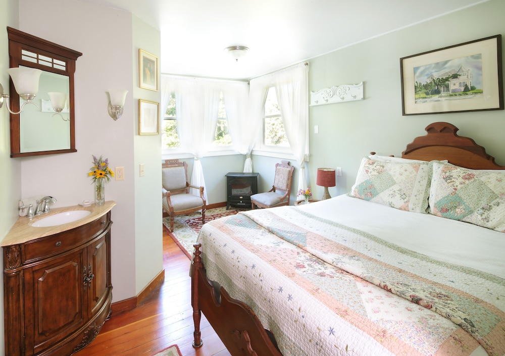 Junior Room