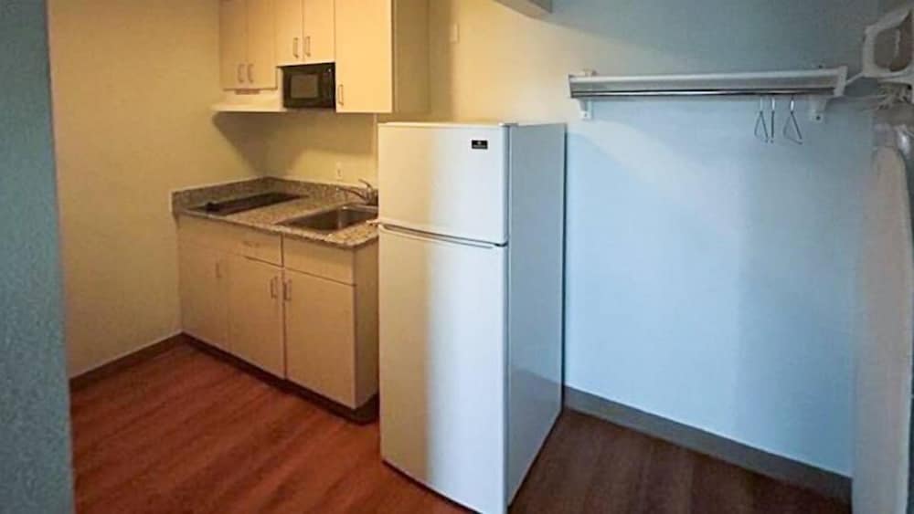 Standard Room, 2 Double Beds, Non Smoking, Kitchenette - Photo 11