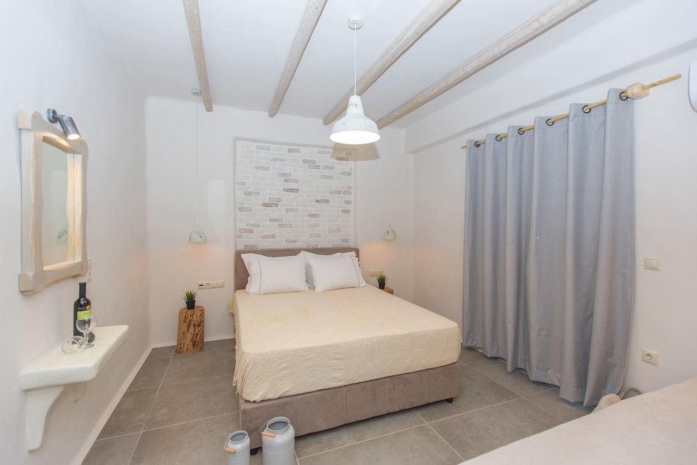 Deluxe Triple Room photo 1