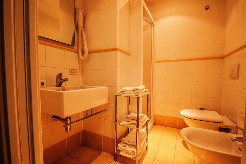 Double Or Twin Room photo 2