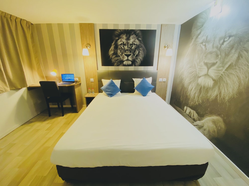 Superior Double Room - Photo 8