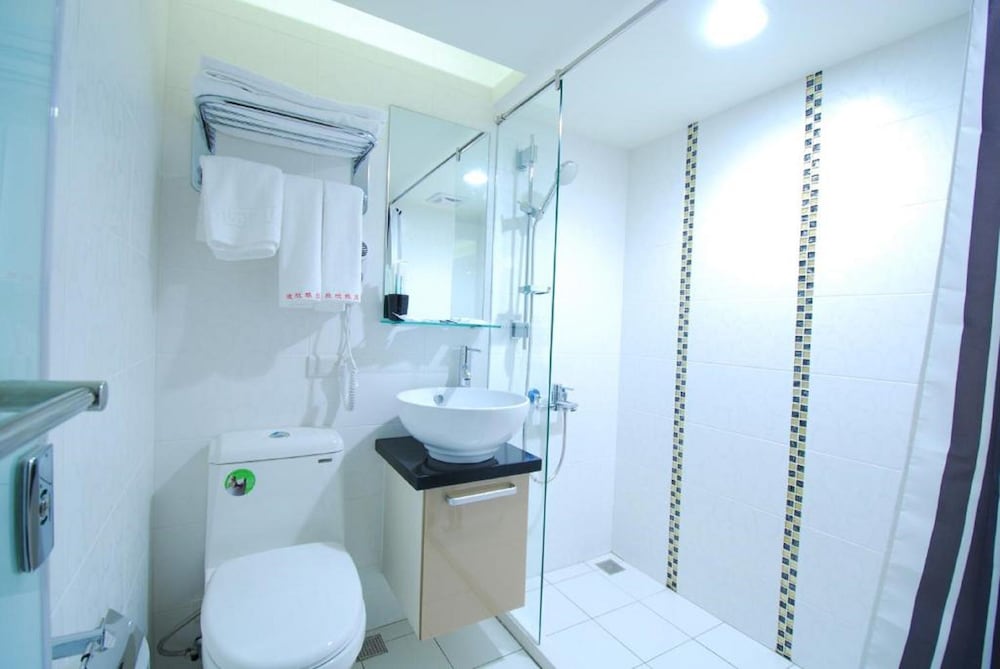 Family Quadruple Room - Photo 5