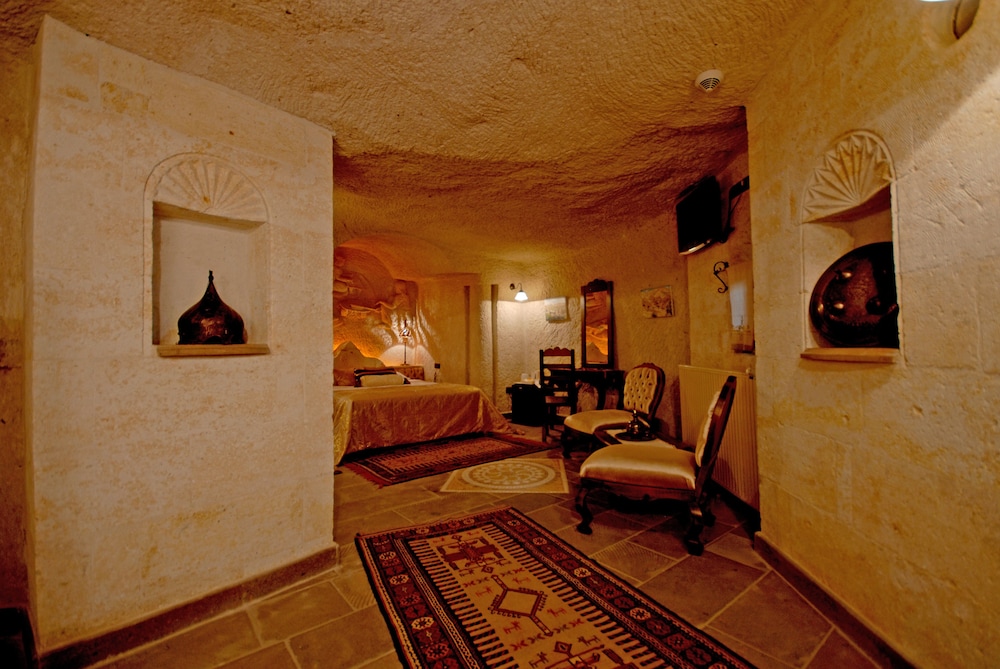 Deluxe Room - Photo 3
